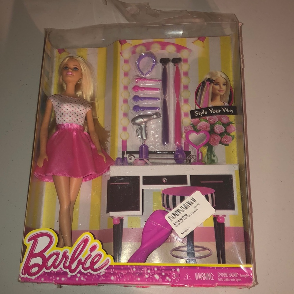 Barbie style tour way doll with hair accessories